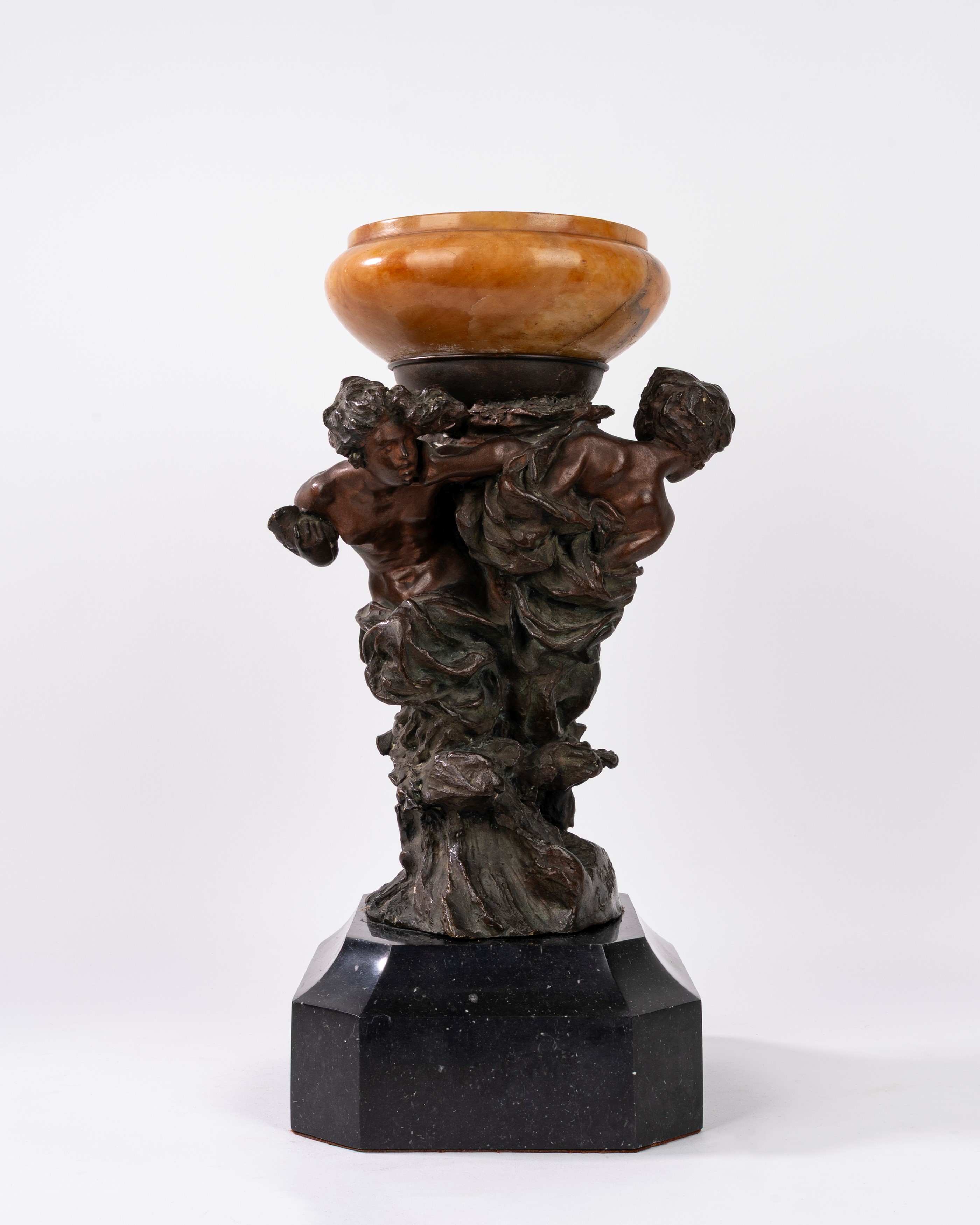 Edgardo Simone - Le tre Grazie, scultura in bronzo su base in marmo con ciotola in alabastro