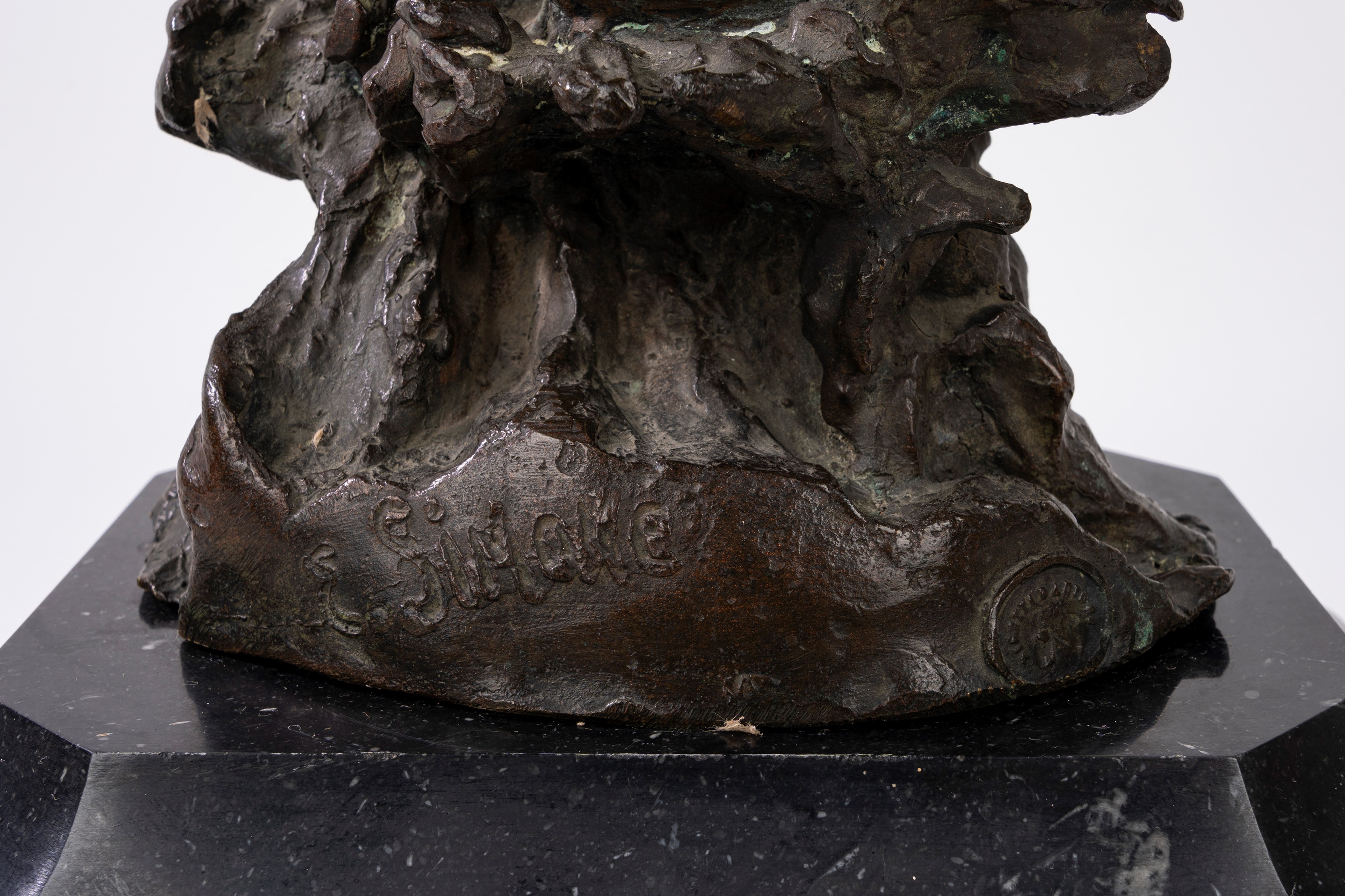 Edgardo Simone - Le tre Grazie, scultura in bronzo su base in marmo con ciotola in alabastro