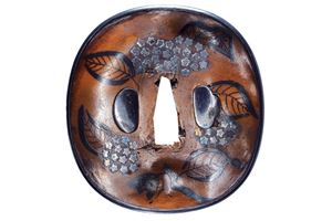 Importante tsuba in stile Umetada