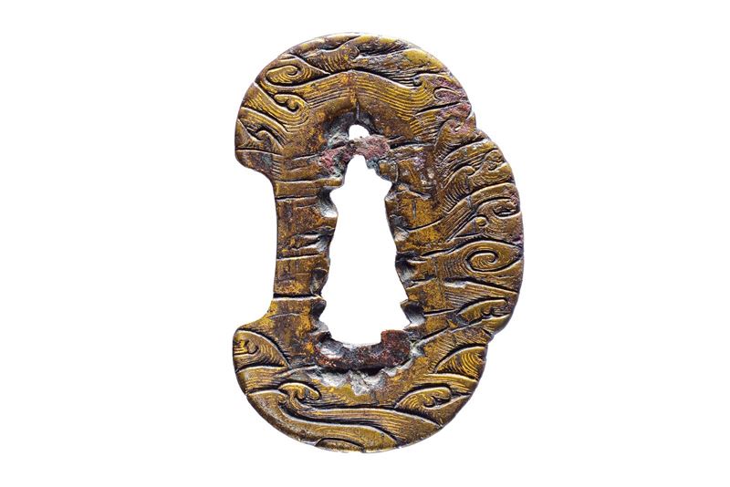 Hamidashi tsuba