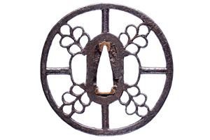 Tsuba in stile Kyoto-sukashi