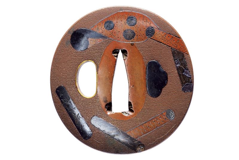 Interessante tsuba della scuola Kaga