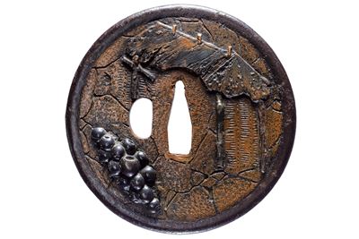 Rara tsuba attribuita alla scuola Shōnai-Shōami, Giappone, Periodo Edo (1603-1867), rame con mimi...