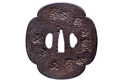 Tenhō, Grande tsuba mokko-gata in ferro, Periodo Edo