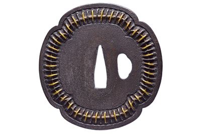 Tsuba giapponese, Rara tsuba mokko-gata in ferro, circa 1700