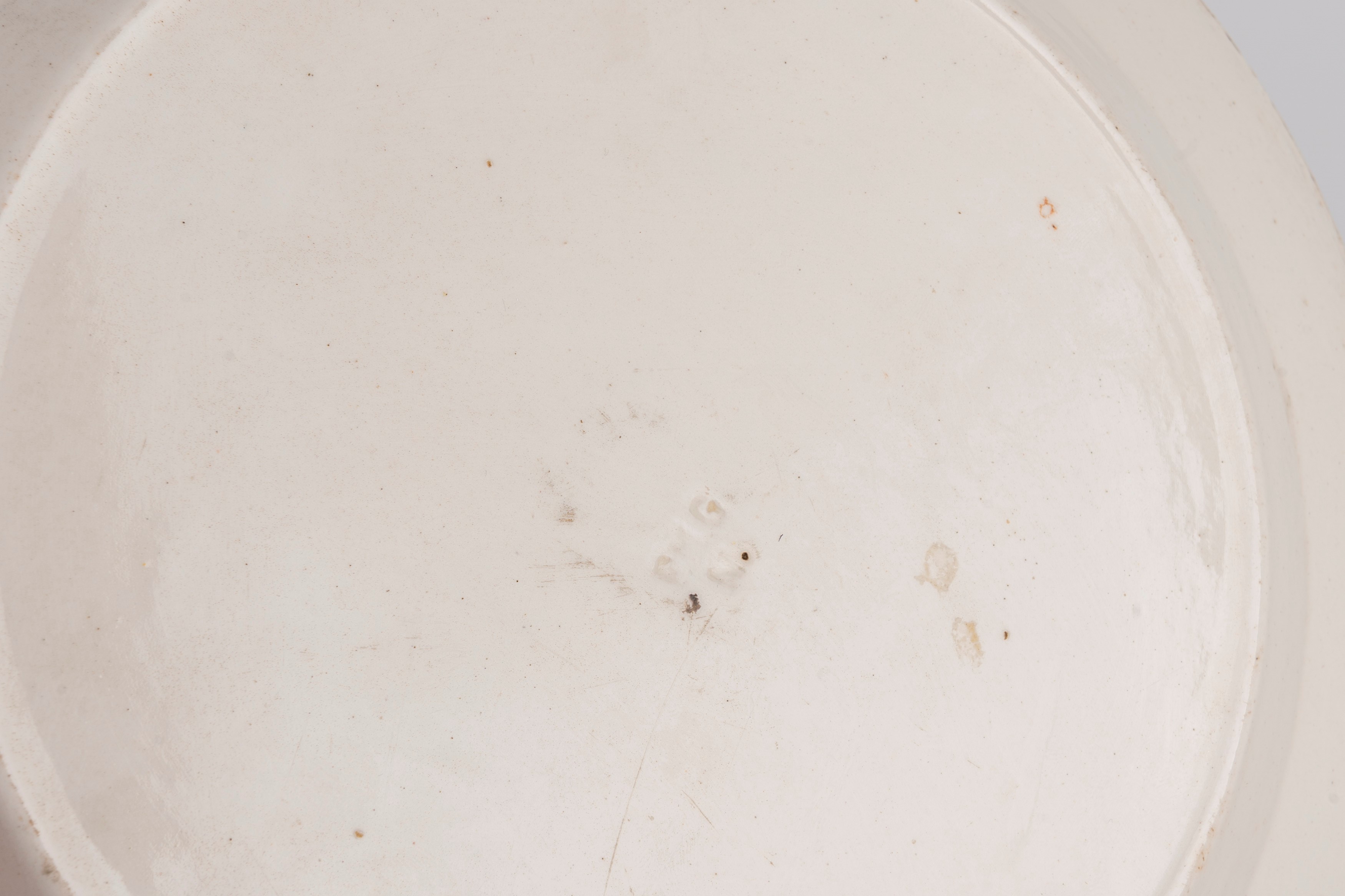 Fabbrica Migliuolo Giustiniani, Piatto in terraglia con veduta del paese di Ottaviano