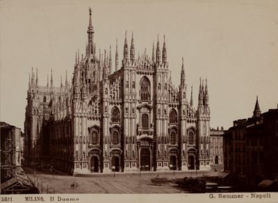 Milano, Il Duomo. Stampa all’albumina applicata a cartoncino (anni 1880)