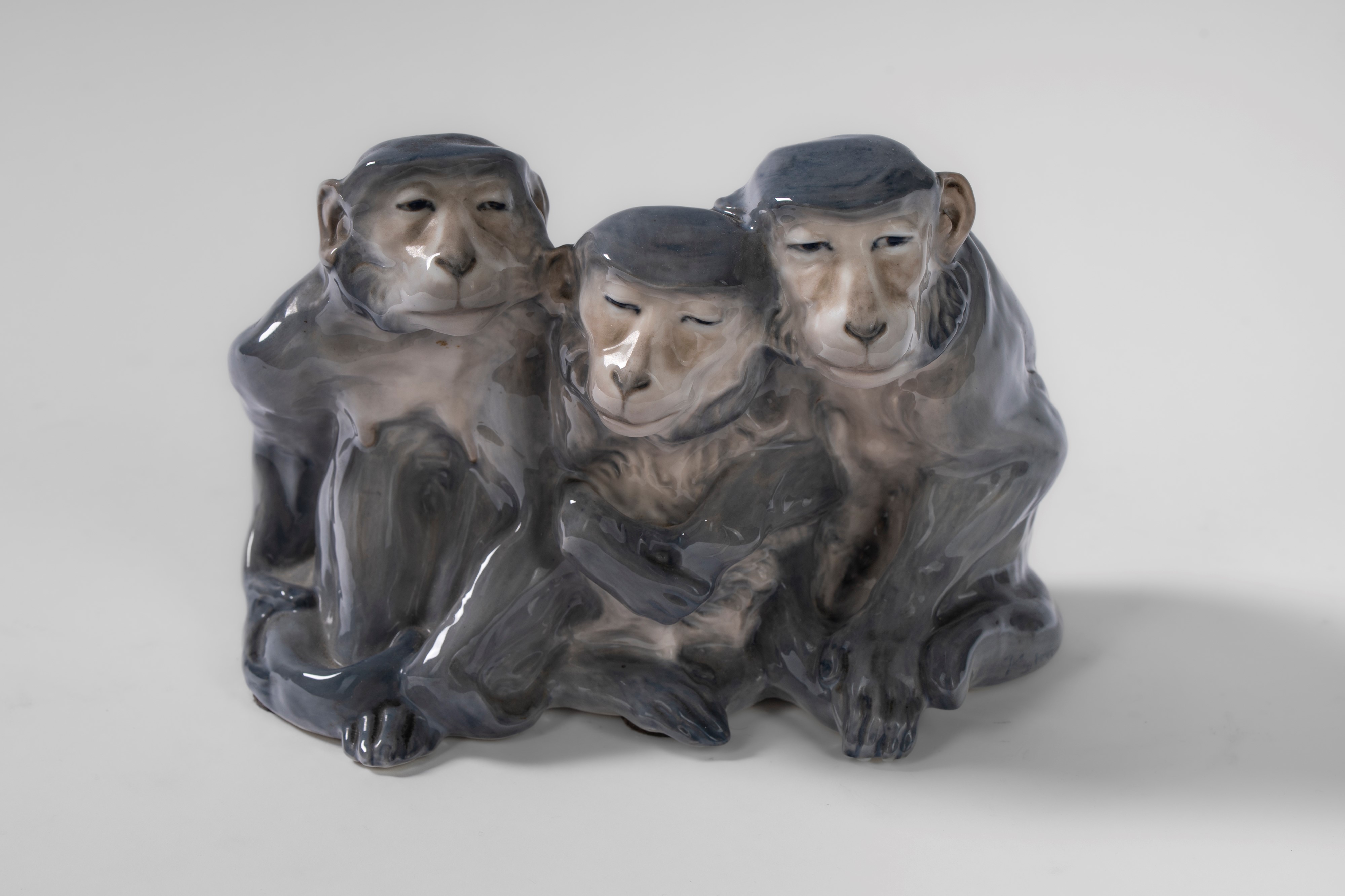 Knud Kyhn, Monkey Trio, gruppo in porcellana policroma