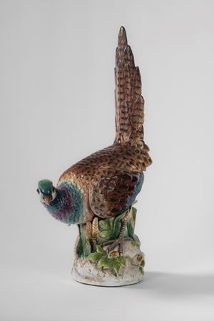 Fagiano su base naturalistica in porcellana policroma. H&ouml;chst, fine secolo XIX/XX