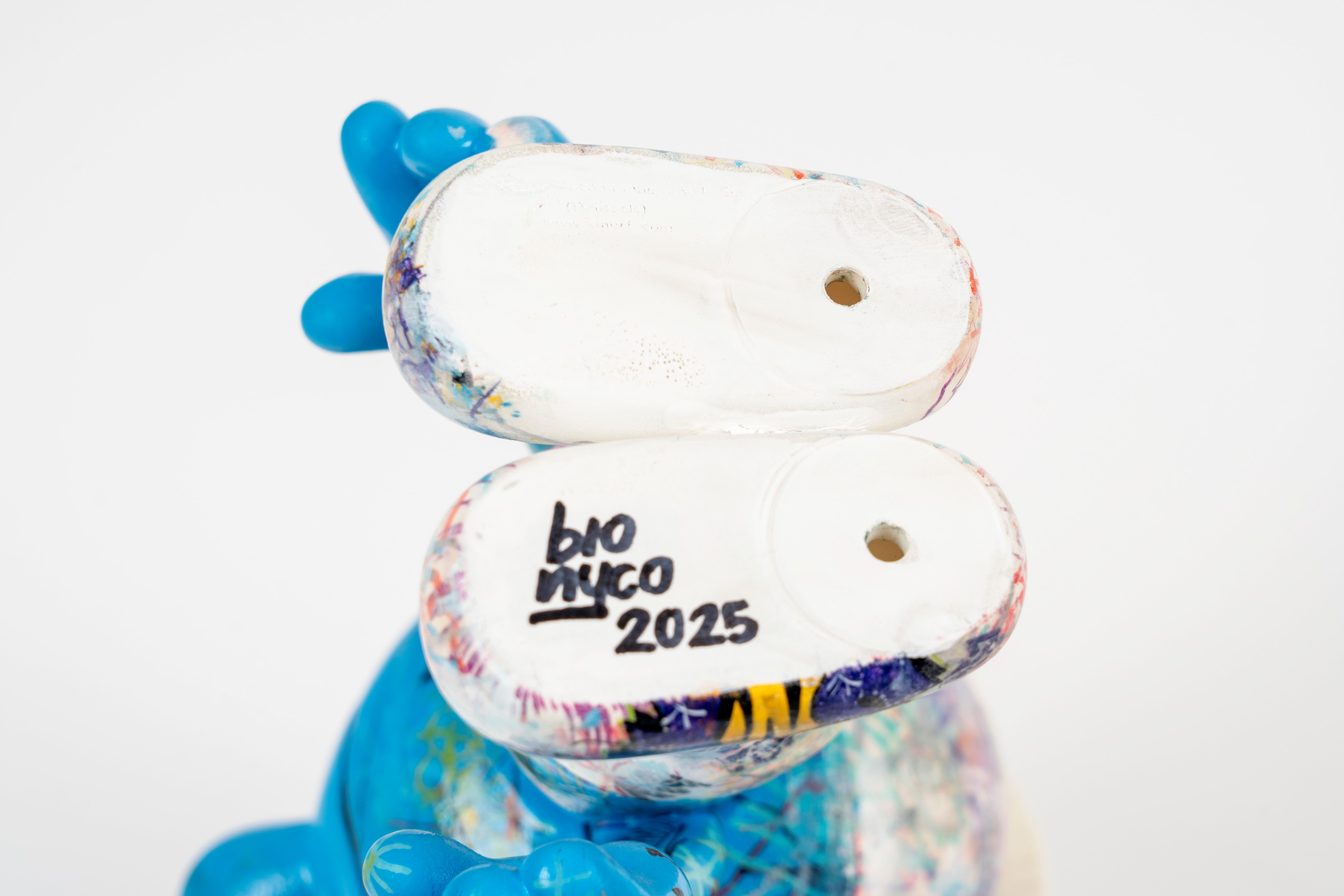 Bionyco (nicolò Ronchi) - Graffiti Smurf, acrilici su plastica