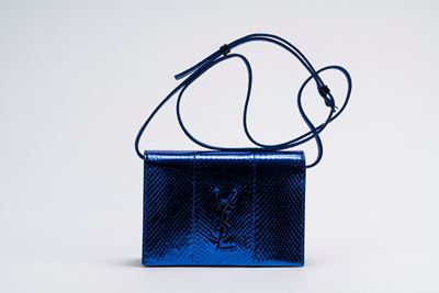 Mini borsa con monogramma “Toy”, in pelle color elettrico metallizzato