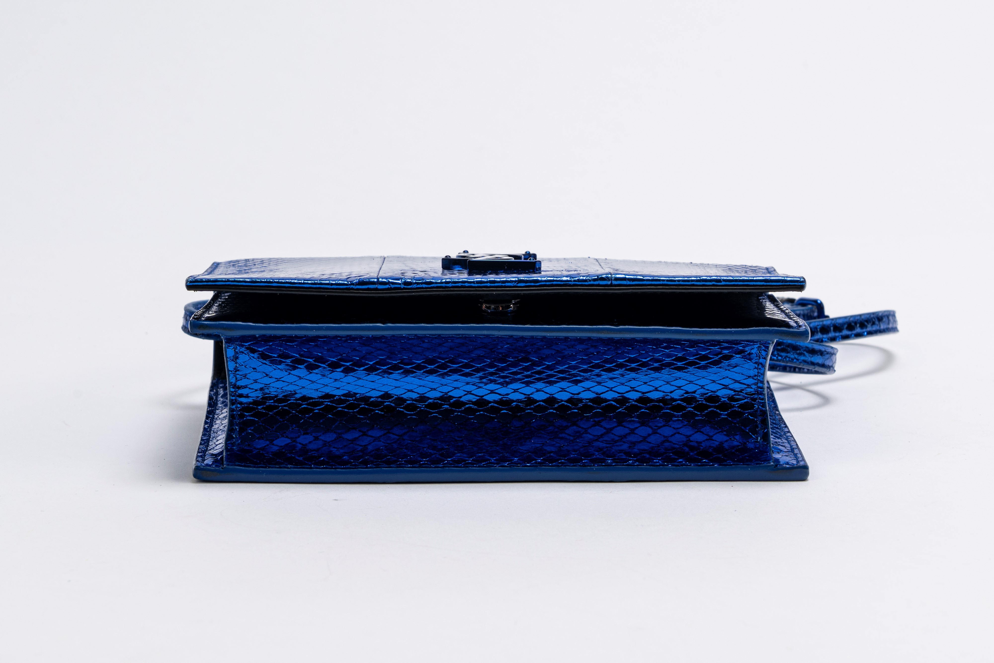 Yves Saint Laurent - Mini borsa con monogramma “Toy”, in pelle color elettrico metallizzato