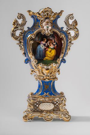 Grande vaso biansato in porcellana policroma e dorata. Francia, secolo XIX