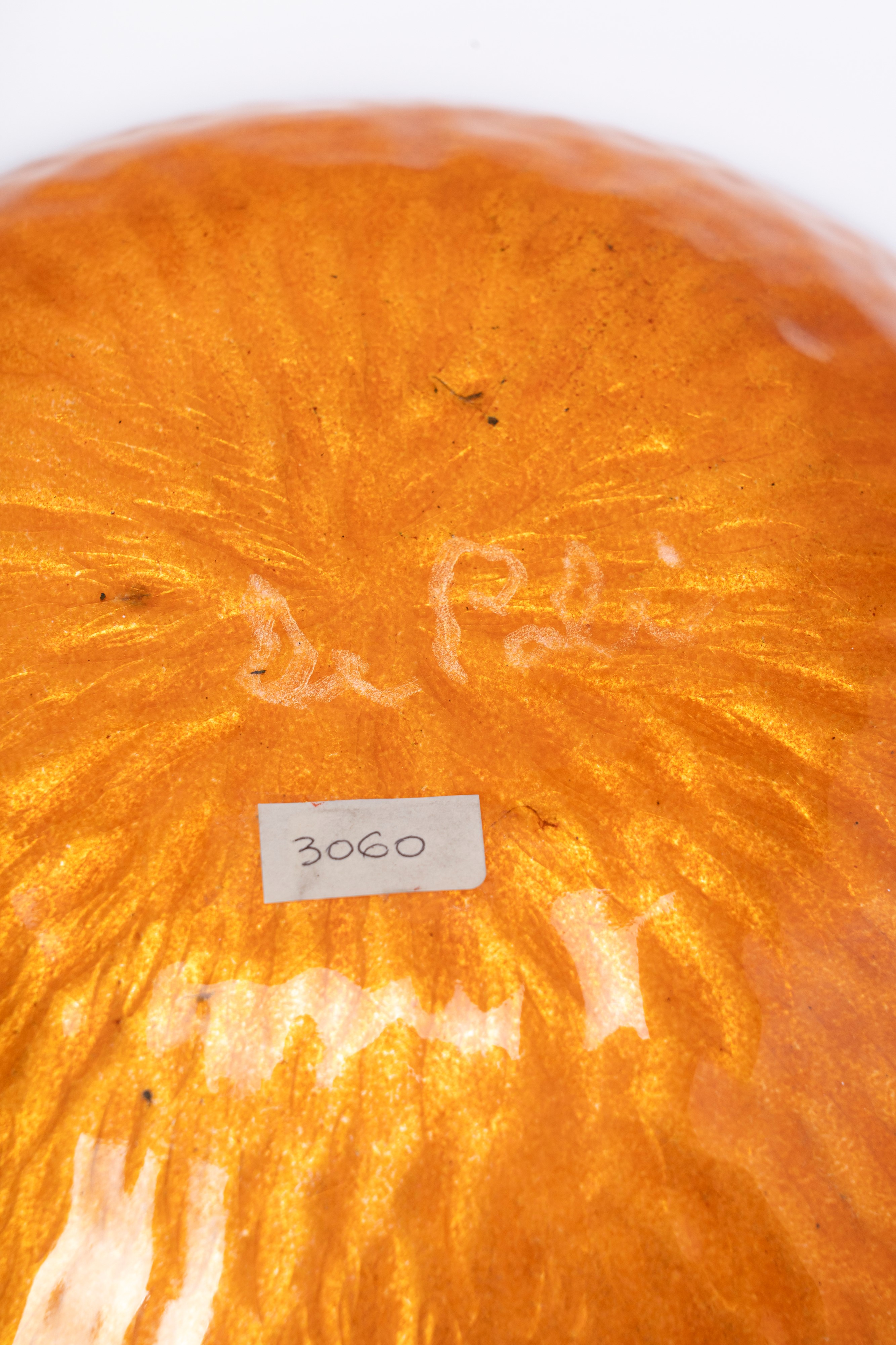 Coppa a smalti policromi su rame