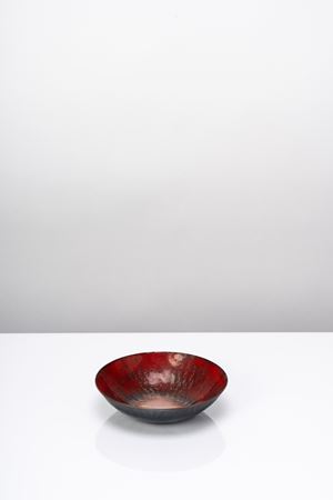 Coppa a smalti policromi su rame 