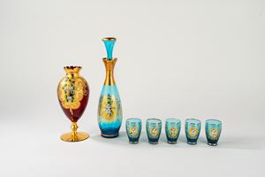 Set da liquore e vaso in vetro di Murano con decorazioni floreali in rilievo
