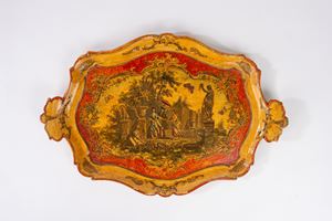 Vassoio in legno laccato e decorato ad arte povera, Venezia secolo XVIII