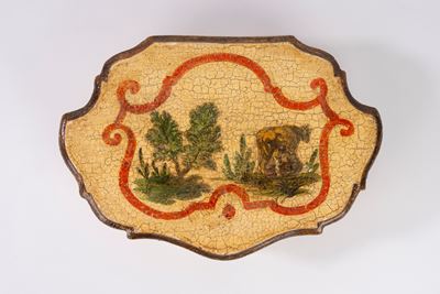 Scatola in legno laccato, decorata ad arte povera, Venezia, XVIII secolo