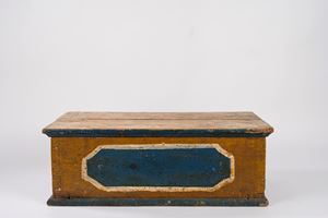 Antica cassetta portadocumenti in legno laccato