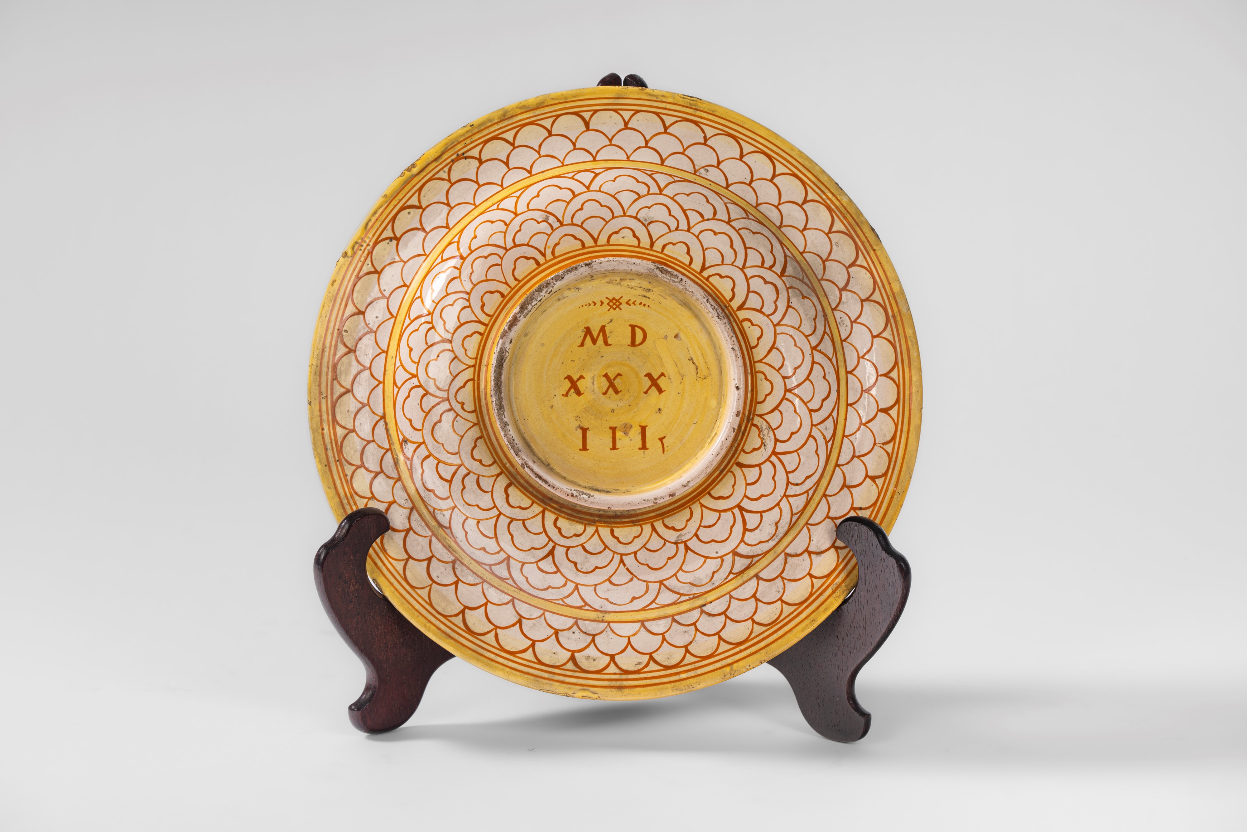 Piatto da parata in maiolica policroma, stile rinascimentale, fine XIX/XX secolo
