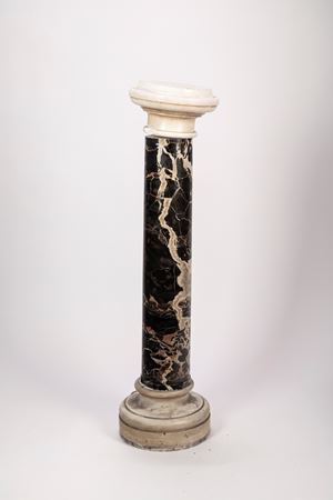 Colonna in marmo e portoro