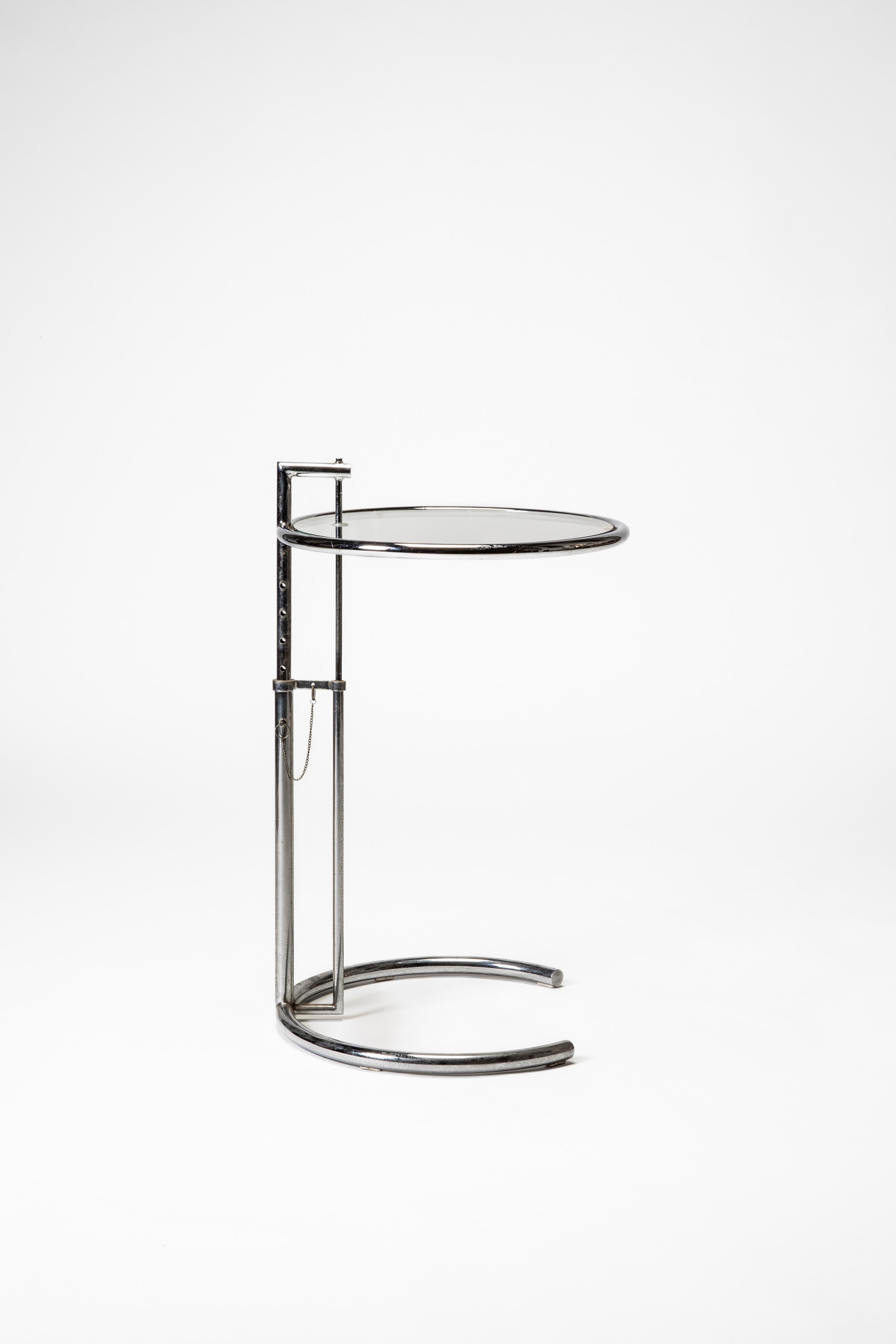 Tavolino occasionale modello no. 'E-1027'