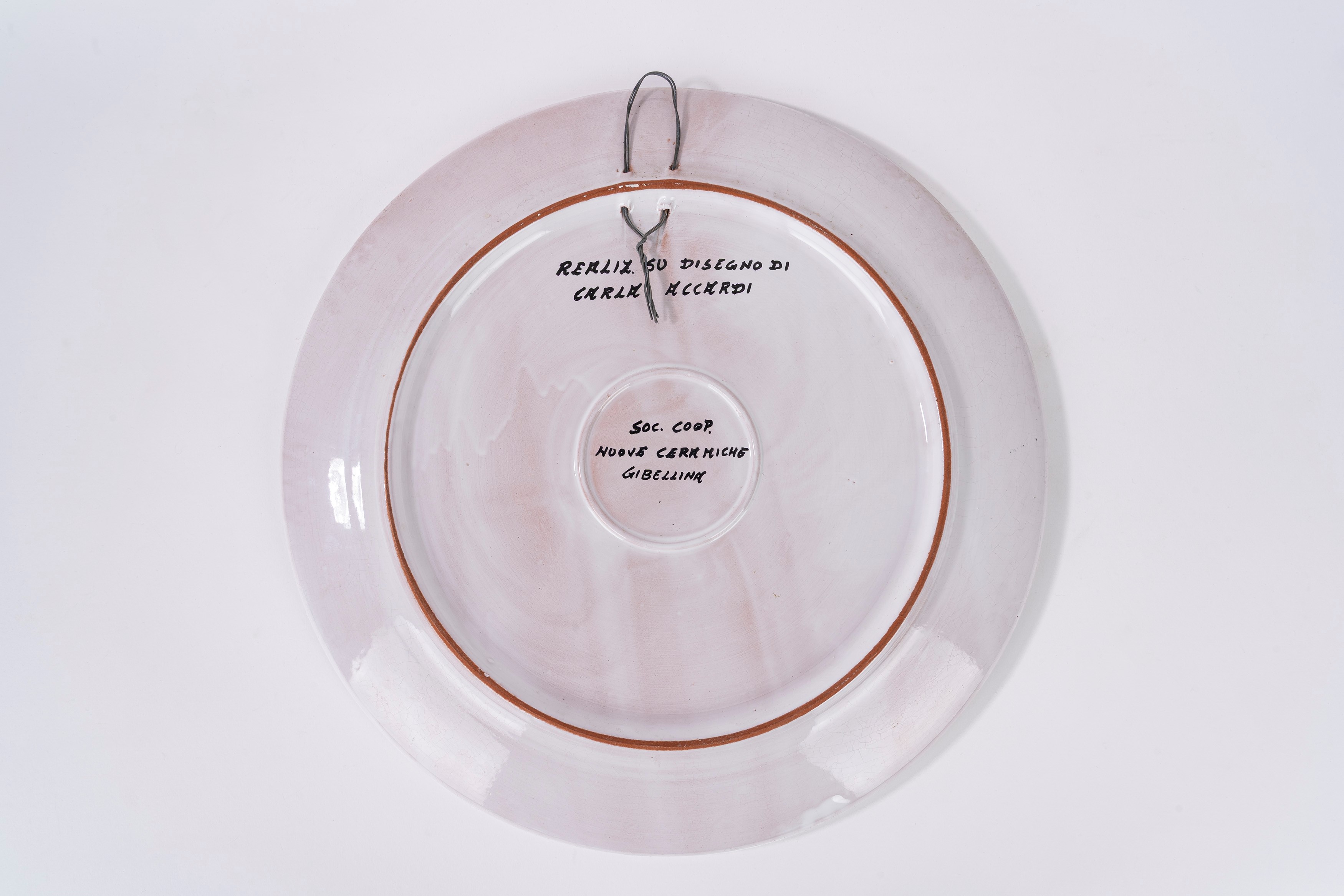 Carla Accardi - Piatto in ceramica smaltata bianco e nero (Nuove Ceramiche Gibellina)