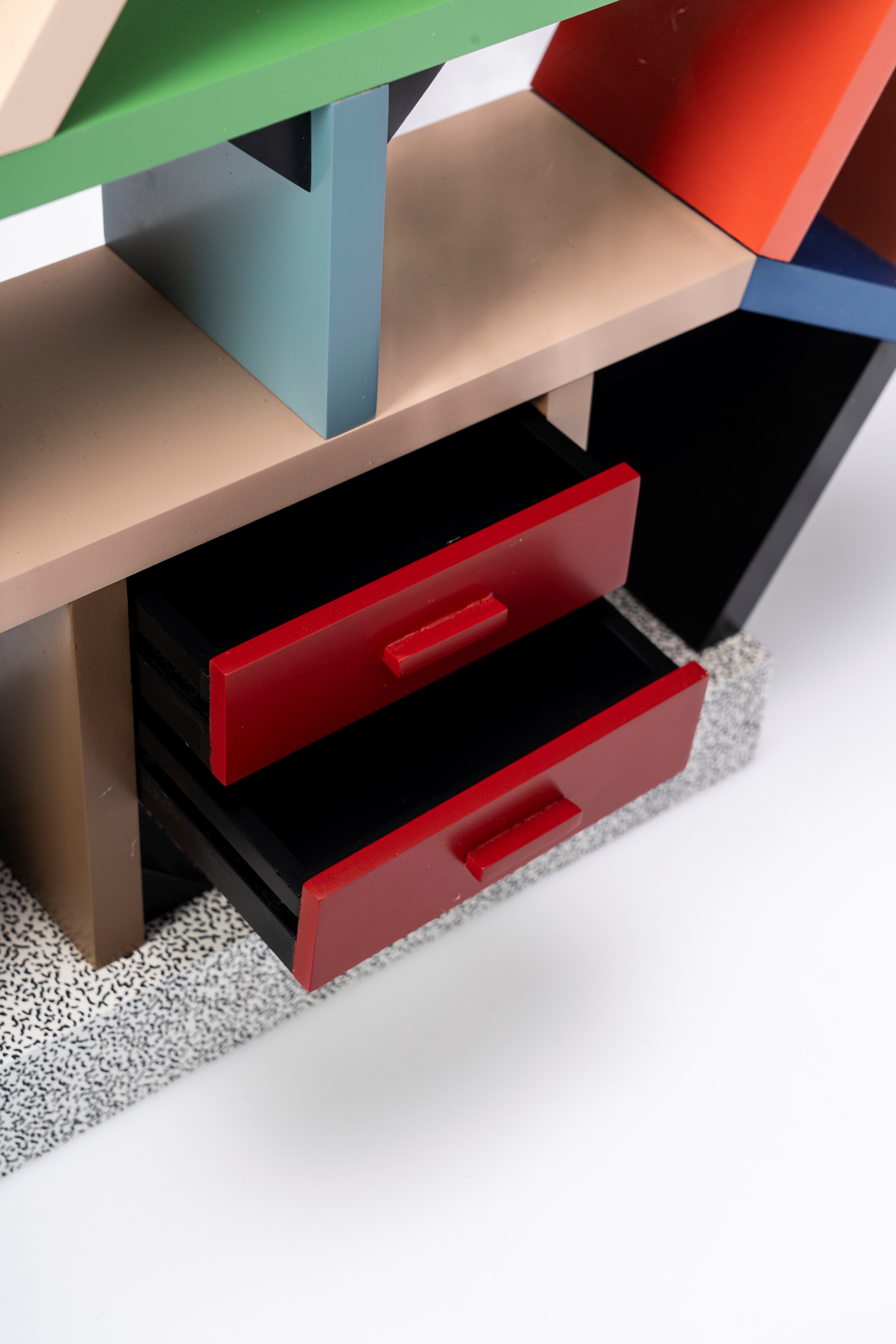 Miniatura della libreria modello 'Carlton'