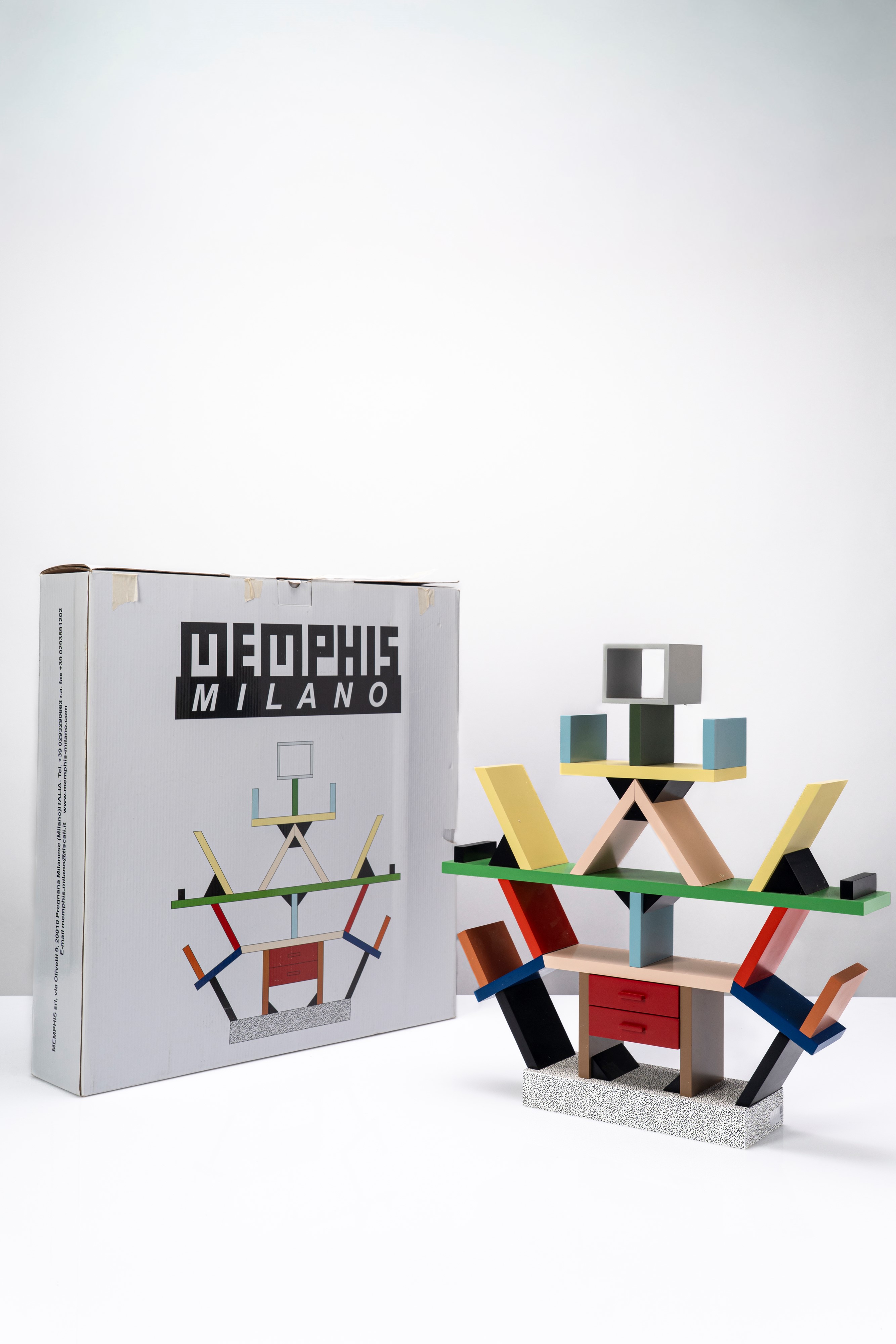 Miniatura della libreria modello 'Carlton'