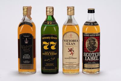 Selezione di Whisky: Quattro Bottiglie di Blended Scotch