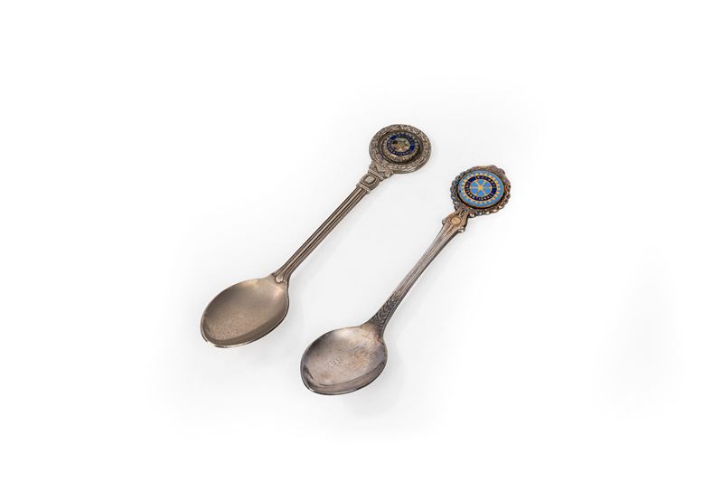 Coppia di cucchiaini con simbolo Rotary International