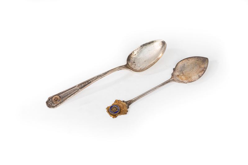 Coppia di cucchiaini in argento