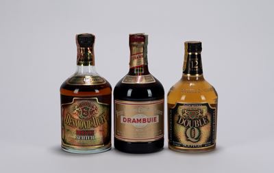 Selezione Whisky, Comprendente Desmond & Duff 12 Year Old, Drambuie e Double Q 12 Year Old