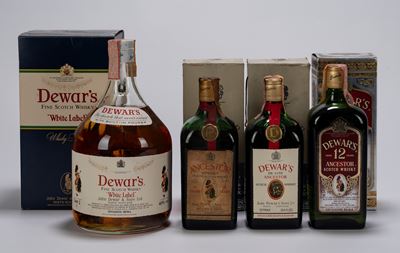 Selezione di Whisky Dewar's: White Label, 12 Year Old Ancient De Luxe e Old Ancient De Luxe