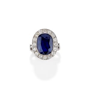 Anello con zaffiro