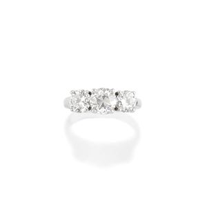 Trilogy ring