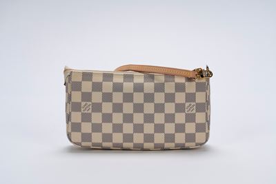 Pochette Accessoire, tela Damier Azur, tracolla in pelle staccabile (2014)