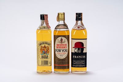 Selezione di Whisky: Grand Dulky, Scotch Whisky For You e Francis 5 Year Old