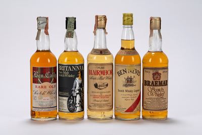 Selezione di Whisky, 5 bottiglie assortite da 0,70l e 0,75l, vari produttori
