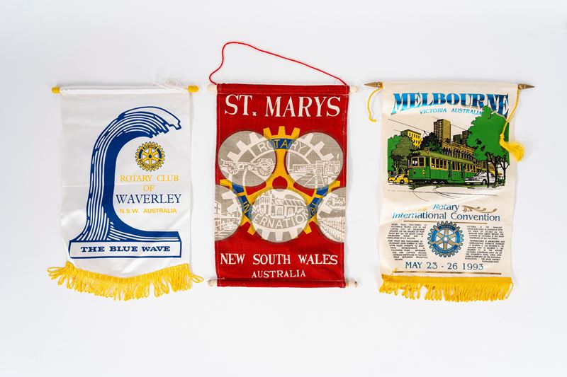 Serie di gagliardetti rotariani australiani