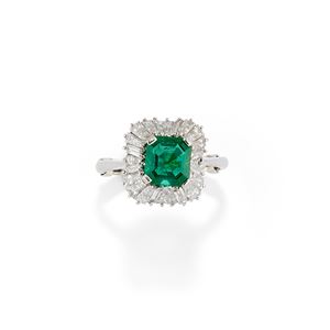 Emerald ring