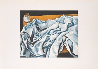 Composizione con drappo bianco
