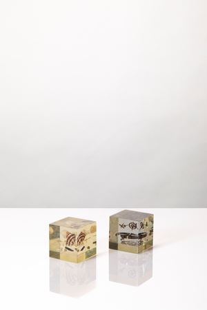 Coppia di sculture cubiche