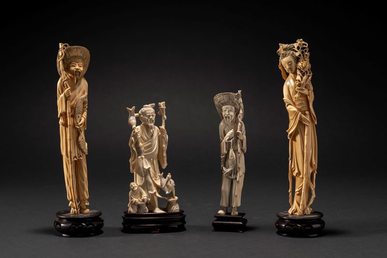 Quattro sculture in avorio, Cina, Tarda dinastia QIng / Periodo della Repubblica