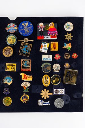 Gruppo di spille rotariane