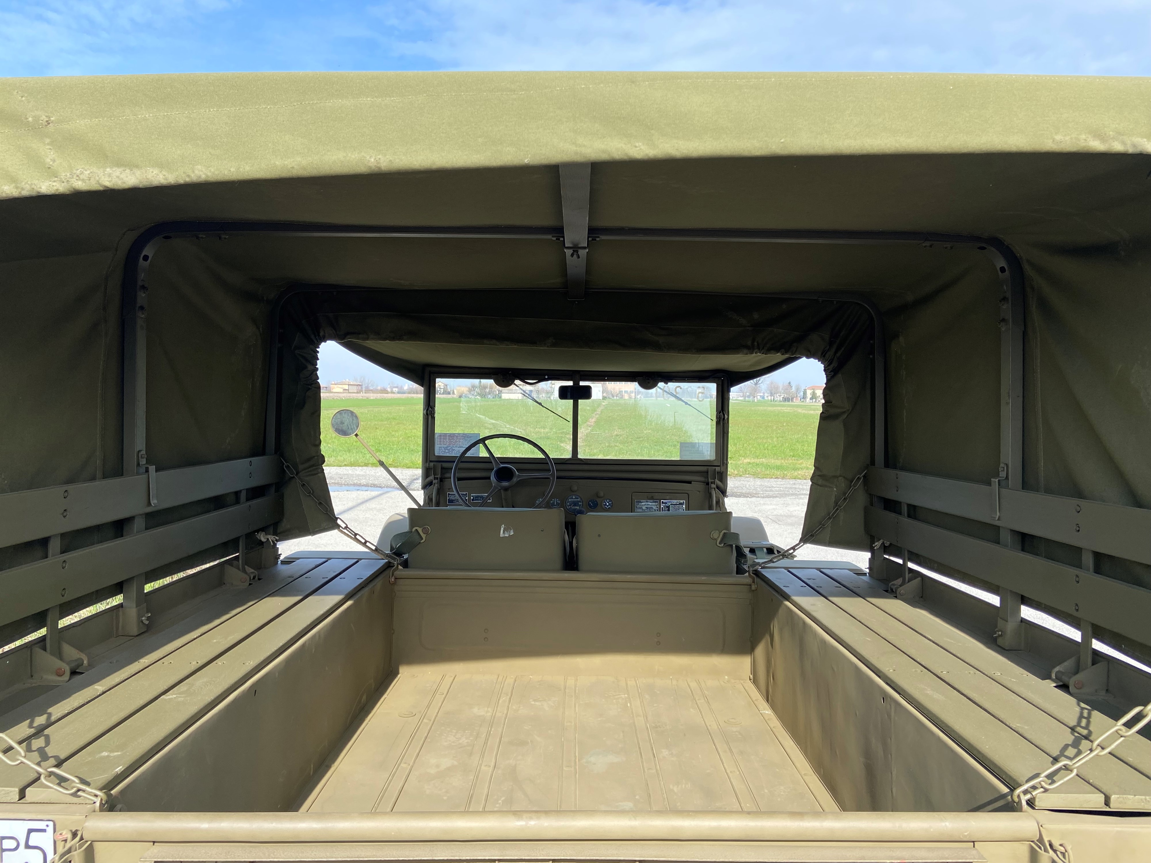 Weapon Carrier WC 52