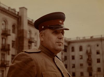 Un colonnello dell'Armata Rossa che partecipò alla Battaglia di Stalingrado, stampa cromogenica v...