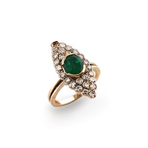 Emerald ring 