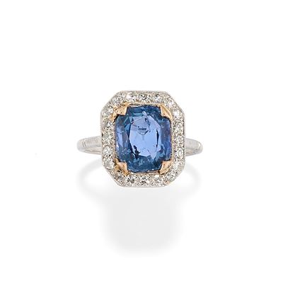 Anello con zaffiro Ceylon no heat, oro bianco 18k, diamanti