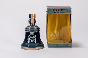 Bell's Royal Reserve 20 Years Old Whisky Decanter